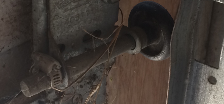 garage-door-roller-off-track-repair in West Vancouver